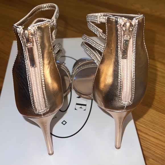 Steve Madden Rose Gold Heels - Picture 9 of 14